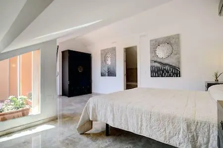 Apartment Luxury Duplex In Manilva